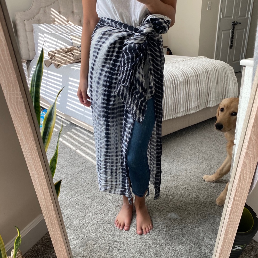 Michael Stars Ruana - Picture 2 of 4